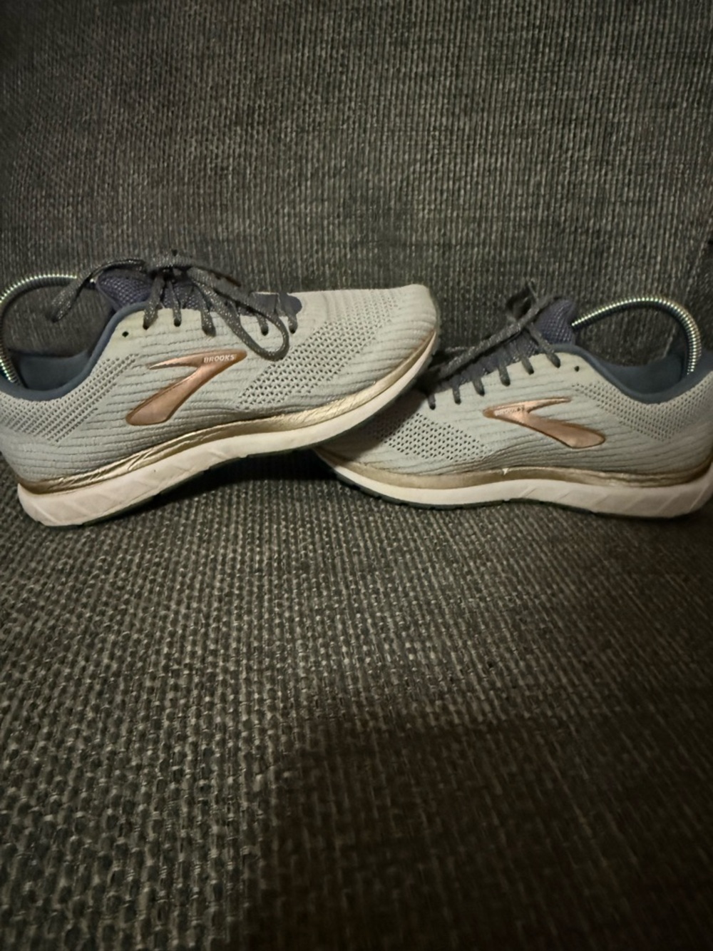 Brooks Revel Shoes Women’s size 9 - Picture 7 of 7